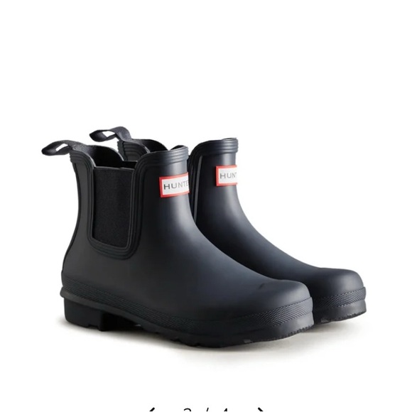 Hunter Shoes - Hunter Classic Black Chelsea Boots size 7